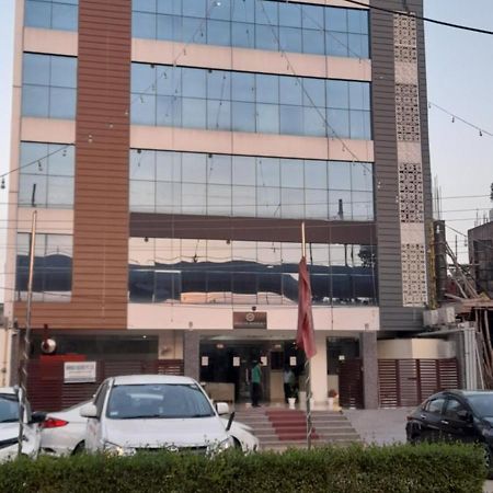 Hotel Immense Residency Faridabad Exteriér fotografie